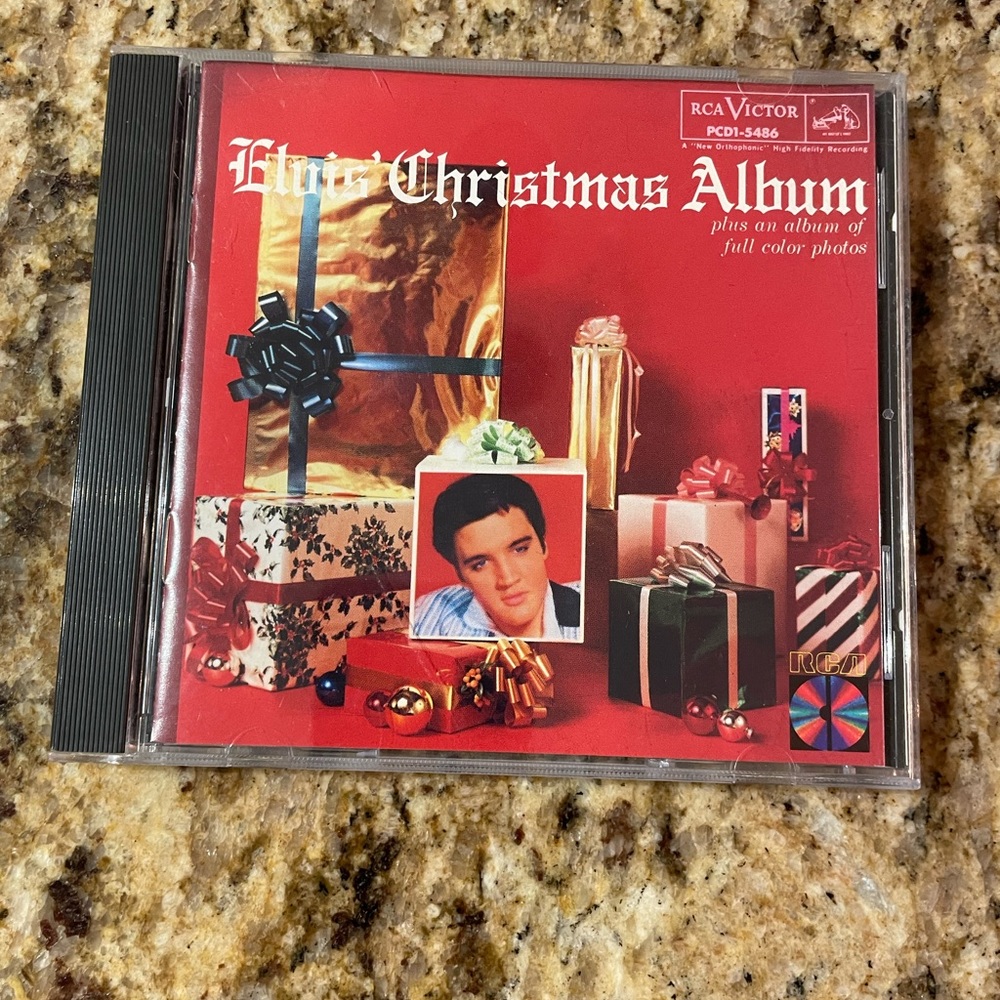 - Elvis Christmas album cd
